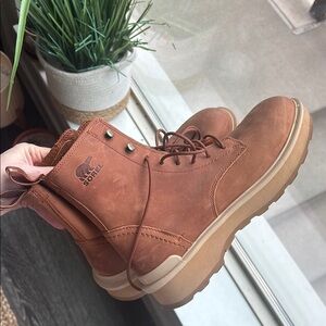 Sorel Women’s Brown Leather Boots